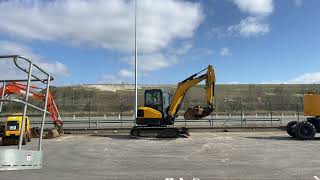 Mini-pelle Bobcat E50 with 3 buckets à vendre - Image 4 | Machineryline ML Mini-pelle Bobcat E50 with 3 buckets | Image 4 - Machineryline