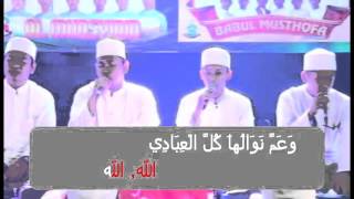 Download lagu Al Munsyidin & BBM _ Qomarun   Lirik mp3