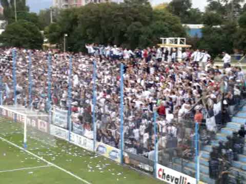 HINCHADA DE TALLERES VS ESTUDIANTES DE RIO IV ARGENTINO "A" 21/04/10 (2 - 2)--