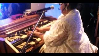 Twinkie Clark Tells Off The COGIC Saints