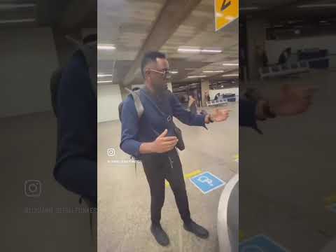 Só quem sabe canta 😂😂