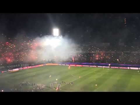 "Recibimiento Cerro Porteño vs RiBer Plate Copa Libertadores 2019" Barra: La Plaza y Comando • Club: Cerro Porteño