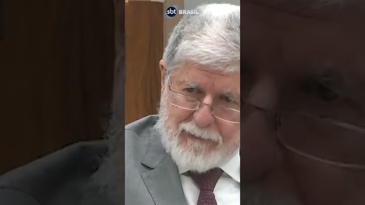 Venezuela convoca embaixador no Brasil e ataca falas de Celso Amorim | SBT Brasil (30/10/24)