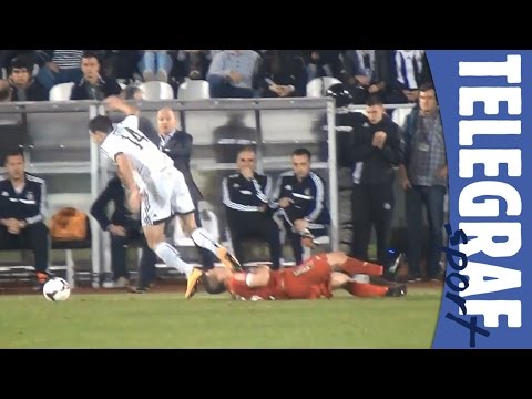 Kovačević vuče Grbića za nogu na 147. derbiju - Partizan - Crvena zvezda