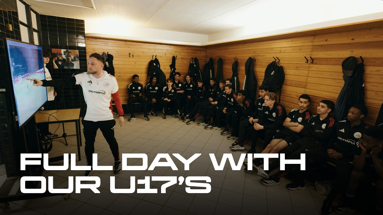 All Access: Inside A Training Day With Ajax Under-17s! ⚽️