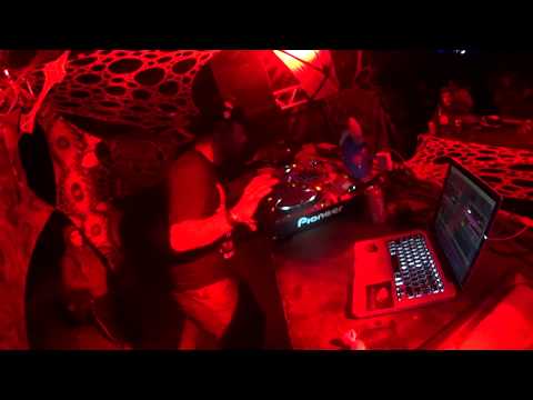 Trance in Moon Festival 2014 - Dark Bones Plays KICK IN THE ASS(MAGMA OHM)