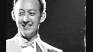 Jack Greene - She Wakes Me With A Kiss Every Morning