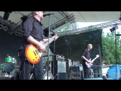 Elektroboys - Es Regnet Rein. Es Scheint Irgendwas Undicht Zu Sein (Live/Pell-Mell Festival 2011)