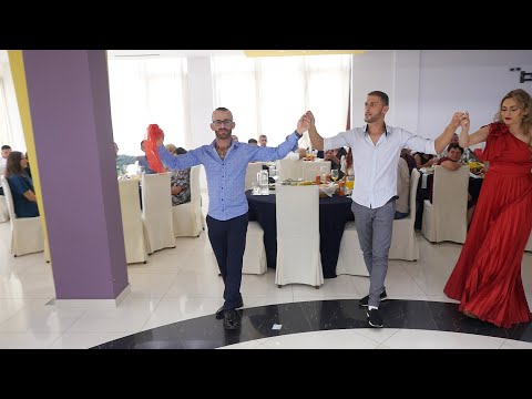 Kolazh Jugu 2023 - Xhaxhai në valle 👏