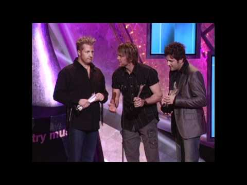 Rascal Flatts Wins Top Vocal Group - ACM Awards 2004