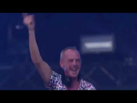 FatBoy Slim at Ulu Cliffhouse