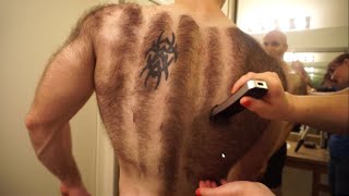 Download lagu Hairiest man shaves his entire chest and back for bodybuilding! mp3