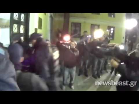 Newsbeast.gr- O Αλβανός πιστολέρο στην Ευελπίδων