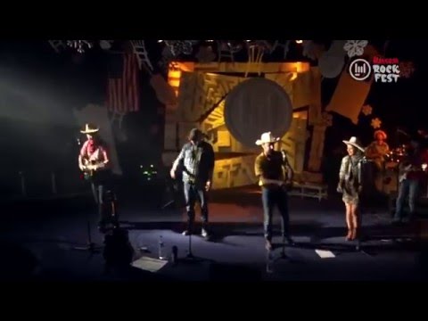 The Wild Coyote - Seven Bridges Road (The Eagles)