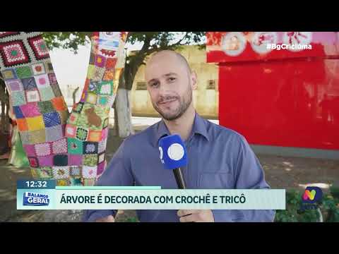 Capivari de baixo recebe papai noel em meio a decoração especial