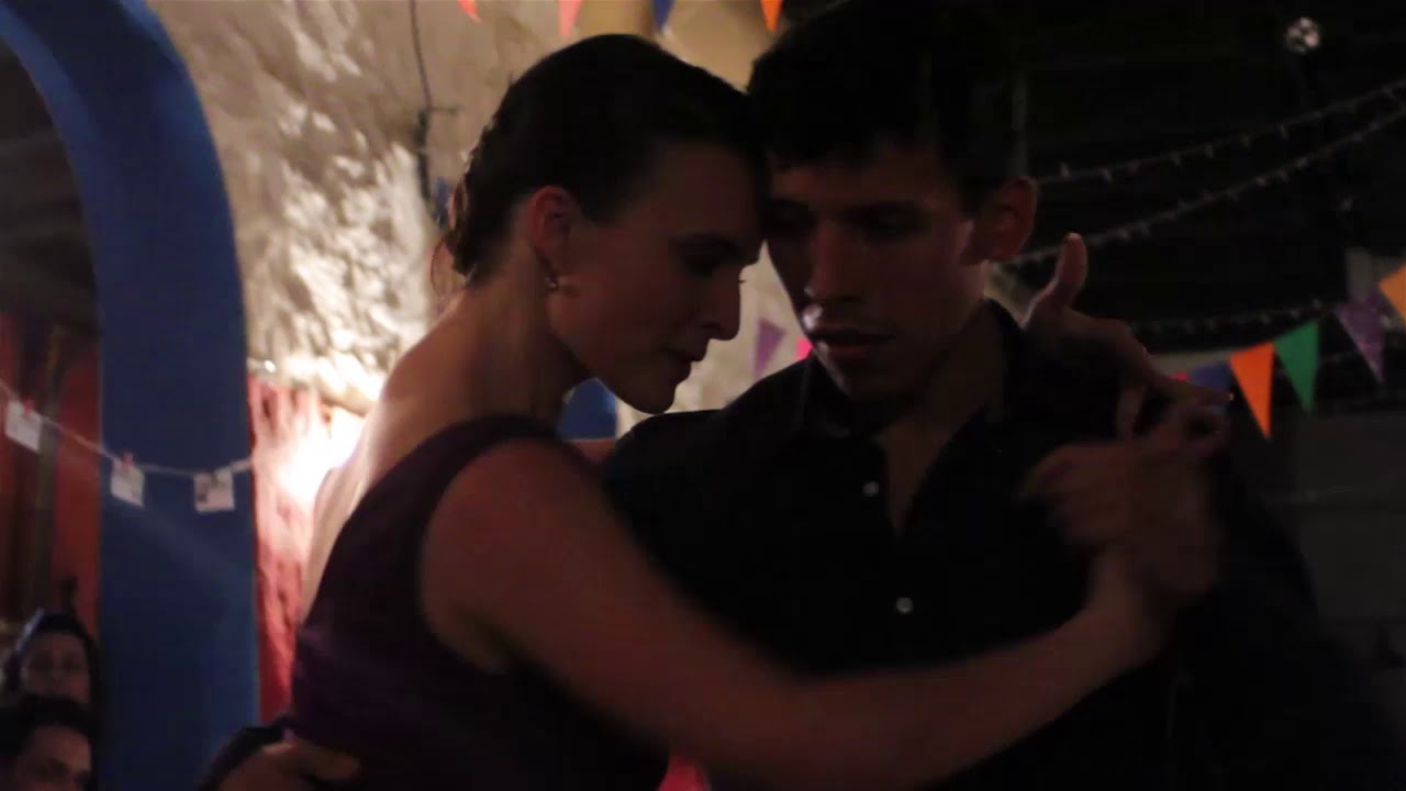 Rainier Pereira y Elise Barbot - "La colegiala" - Enrique Rodriguez