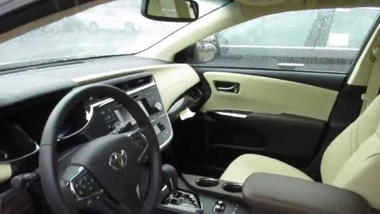 2014 Toyota Avalon XLE Hybrid Full Tour, Engine & Overview