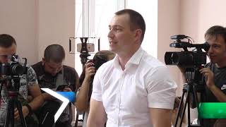 Конфлікт на ринку у Харкові: суд залишив під домашнім арештом підозрюваного в нападі на відеооператора