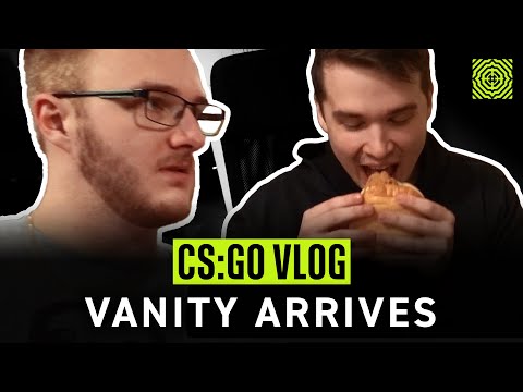 HOW DID HE FIT THIS IN HIS MOUTH? ft. Smooya & Vanity
