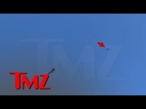 Alleged UFO Spotted in New York During Blue Angels Show, Zips Across Sky | TMZ