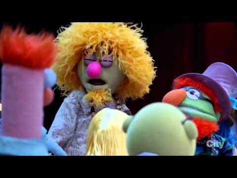Layla Alizada on The Muppets S01E02