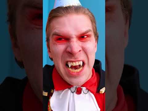 An unusual gift for a little vampire!😨 #shorts #vampires