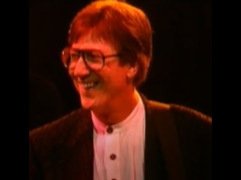 HANK MARVIN LIVE "Atlantis" with Band Introduction