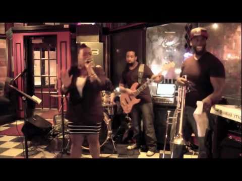 ThA PumP featuring Tiffany Elle (Too Late)