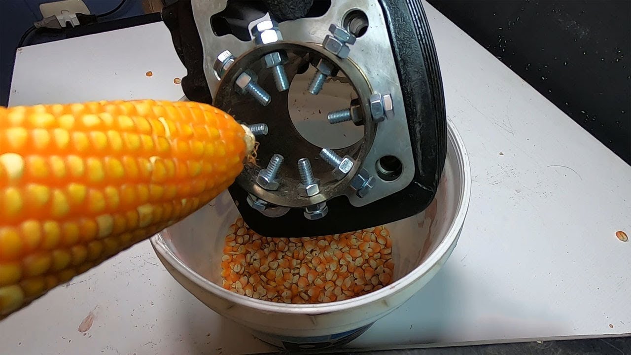 Watch INCREÍBLE MAQUINA CASERA PARA DESGRANAR MAÍZ - USANDO UN MOTOR Y UN TALADRO Now INCREÍBLE MAQUINA CASERA PARA DESGRANAR MAÍZ - USANDO UN MOTOR Y UN TALADRO