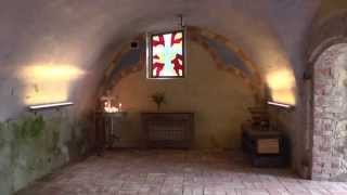 preview picture of video 'Vastseliina Episcopal Castle chapel Estonia'