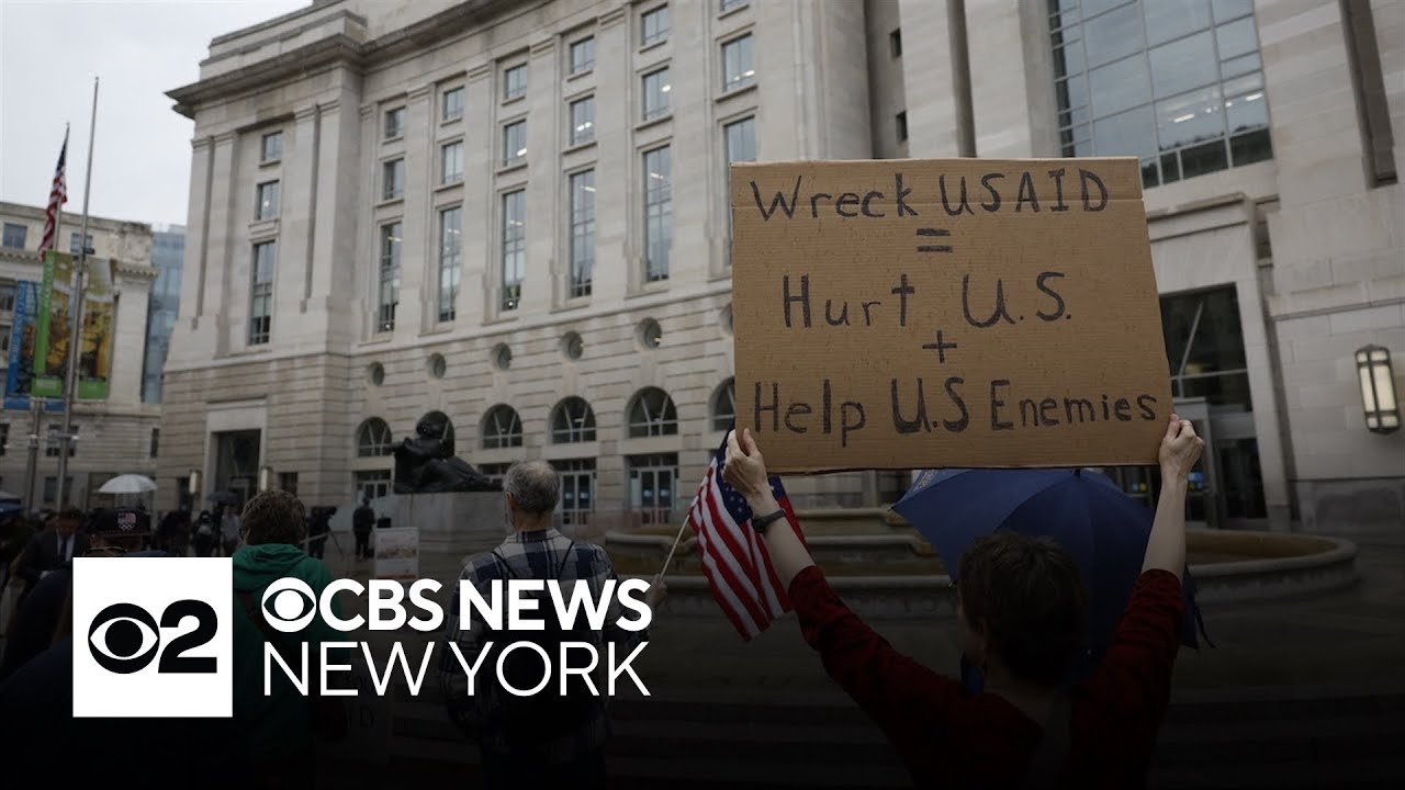 Fired USAID workers cleaning out desks at D.C. headquarters