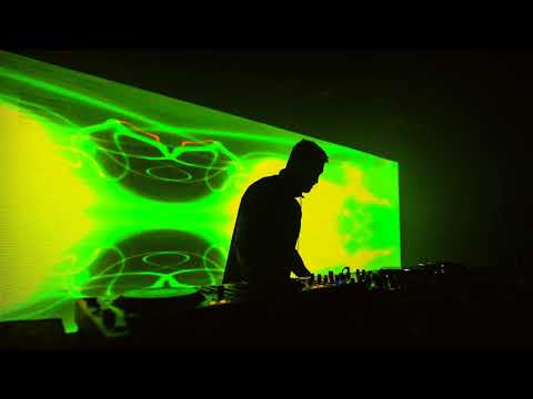 Cristoph - Shadows ft. Artche