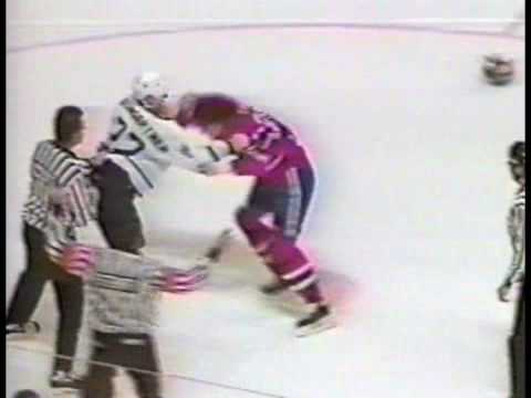 Todd Ewen vs Ken Baumgartner Jan 23, 1993