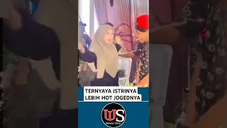 Download lagu Hilarious Moment When Husband Is Dancing with a Singer When His Wife Approaches #hilariousmoment ... mp3 Download lagu Hilarious Moment When Husband Is Dancing with a Singer When His Wife Approaches #hilariousmoment ... mp3