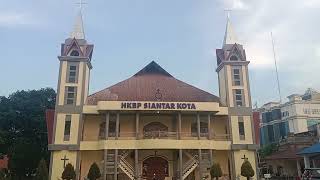 Download lagu Lonceng Gereja HKBP Siantar Kota di Sore Hari mp3