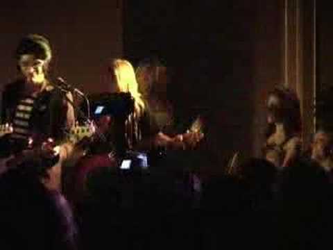 The Dead Elvi - Annabella Lwin - 'I Want Candy'