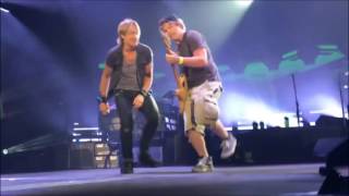 Rob Joyce Plays Guitar For Keith Urban on &quot;Good Thing&quot;