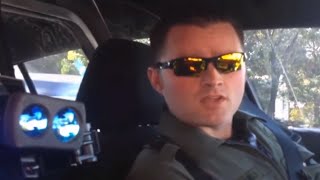Citizen Pulls Over Cop, Demands ID & It’s Amazing