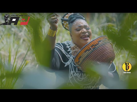 Amandine La Reine D'empire and Bitar Record