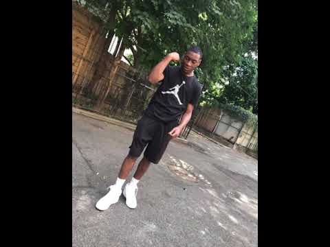 Pluto hoolie-quick walk