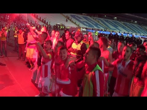 Delije i igrači posle pobede: Veliko slavlje! | 157. večiti derbi: Crvena zvezda - Partizan 2:1