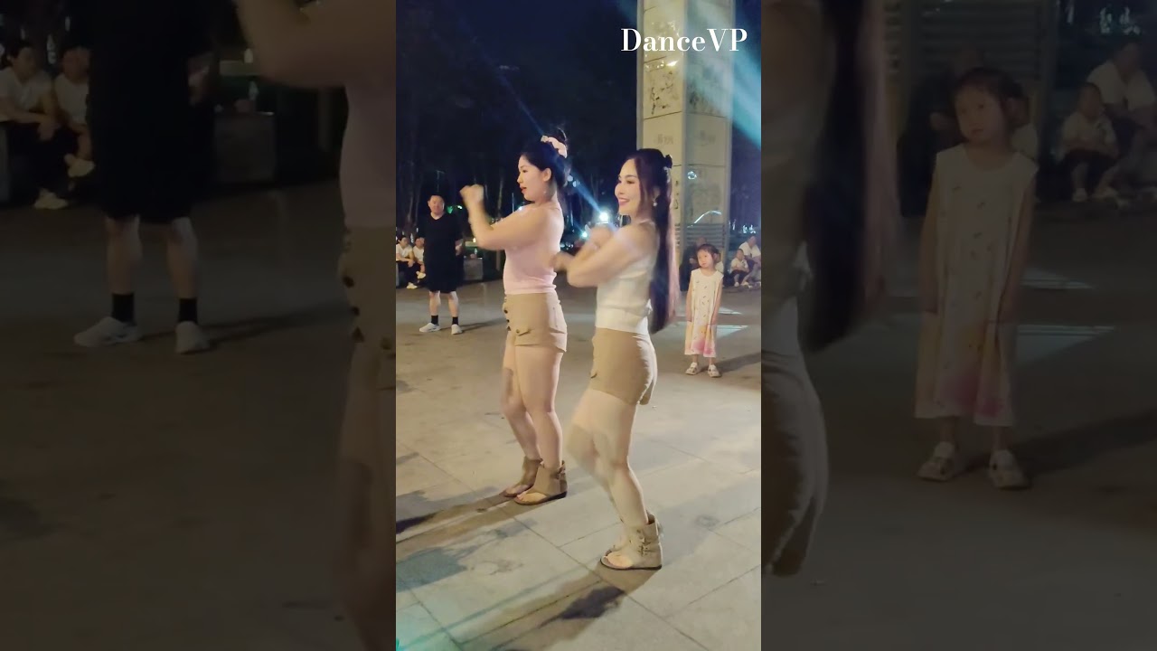 Dancing lady #dance #happydance #beautiful #foryou #dj
