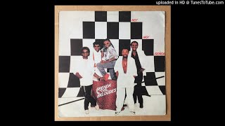 Download lagu Brenda & The Big Dudes - Let's Dance (LP Version 1986) mp3 Download lagu Brenda & The Big Dudes - Let's Dance (LP Version 1986) mp3