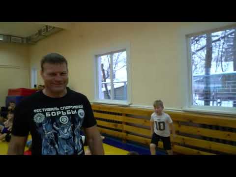 Мастер класс призера Олимпийских Игр в Сиднее А.Ю. Глушкова в школе борьбы в Сходне 06.12.2018