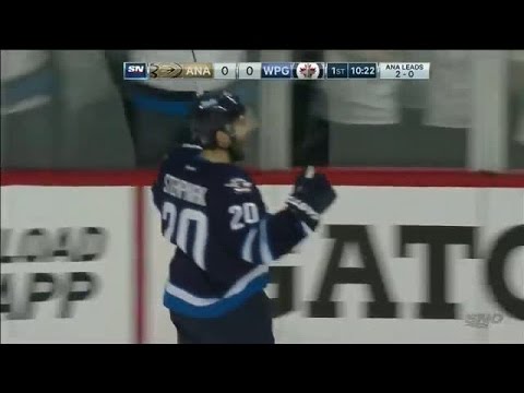 Stempniak's goal sends MTS Centre into a frenzy