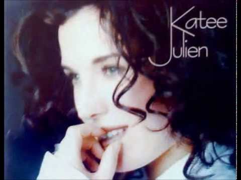 Katee Julien Ne Va Pas Trop Loin(Her voice is like Celine Dion)