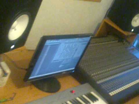 sL , Donz , Limmy & Qendrimi - Freestyle in Doncy Studio !