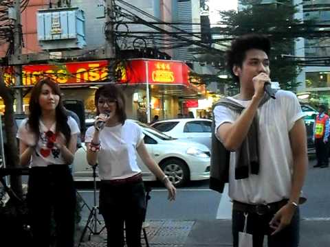 111006 Warm (วอร์ม) - Search @ From Heart 2 Hand (Siam Square)