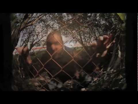 TOURETTE TALKING  -  2boys1cup