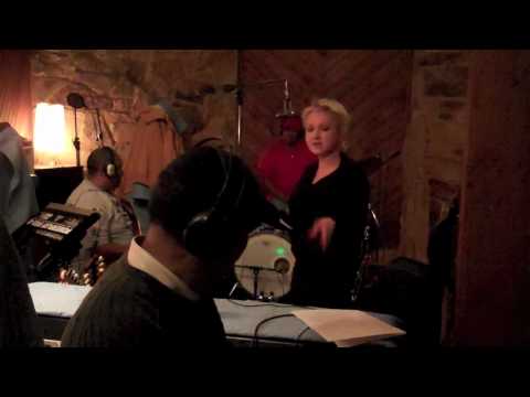 Cyndi Lauper: "Down So Low" Recording Session